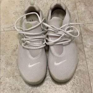 Nike Air prestos essentials